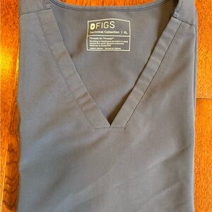 FIGS Women’s Charcoal V-Neck Scrub Top